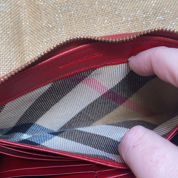 Burberry red leather long wallet classic - Picture 9 of 11